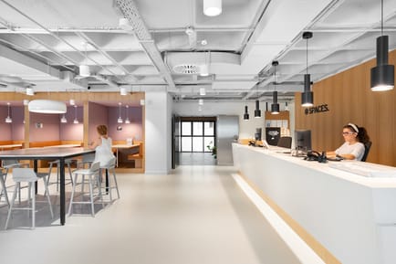 Image 9 of Regus - Plaza de Villasis 2, 41003 - Spain