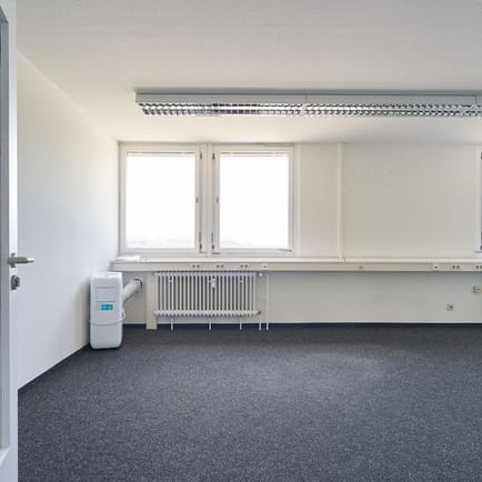 Image 8 of Sirius Facilities GmbH - Benzstraße 2, 72636 Frickenhausen