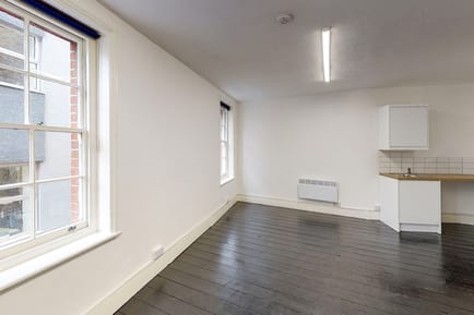 Image 7 of Sub800 Managed (350 - 350 sqft) - 1 Back Hill, London, UK