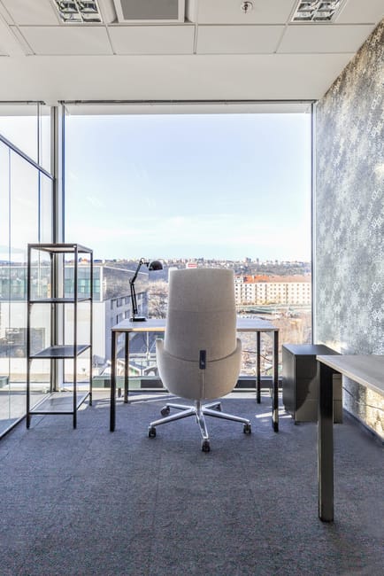 Image 7 of Scott.Weber Workspace - Visionary, Plynari 1617/10, Prague 7 - Prague