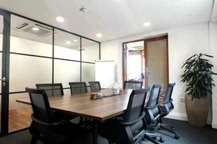 Image 3 of Chadwick Business Centres Limited - Cheyenne House - West Street, GU9 7EQ - Farnham
