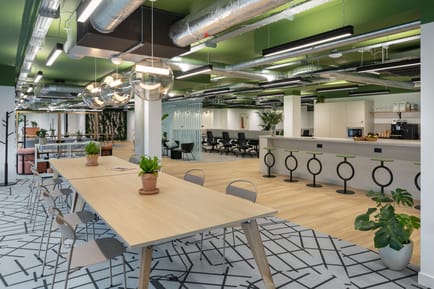 Image 2 of Spacemade - The Landing - 133 Upper Richmond Road, SW15 - Putney
