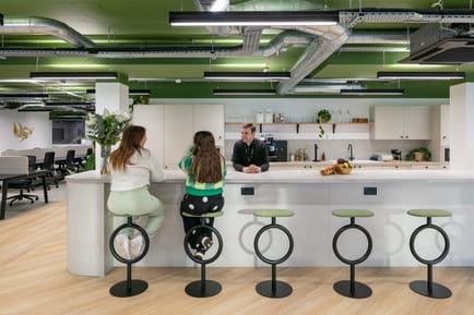 Image 4 of Spacemade - The Landing - 133 Upper Richmond Road, SW15 - Putney