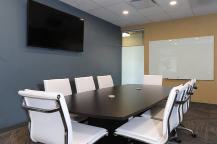 Image 4 of Boxer - 2020 N Academy, CO 80909 - Colorado Springs
