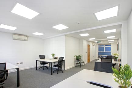 Image 2 of Workthere (Managed 504 sqft) - 5 St Bride Street, EC4A 4AS - Blackfriars