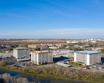 Image 1 of Boxer Workstyle - 1120 NASA Parkway, TX 77058 - Houston