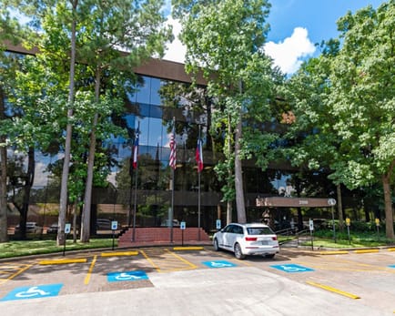 Image 2 of Boxer Workstyle - 2200 North Loop West, TX 77018 - Houston