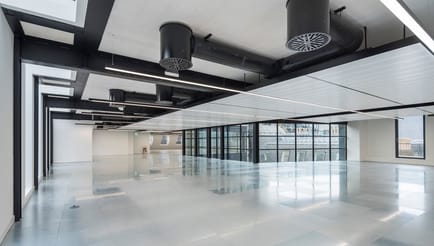 Image 2 of Riverside Capital (Managed 8,555 sqft) - Yarnwicke 119-121 Cannon Street, EC4 - Bank