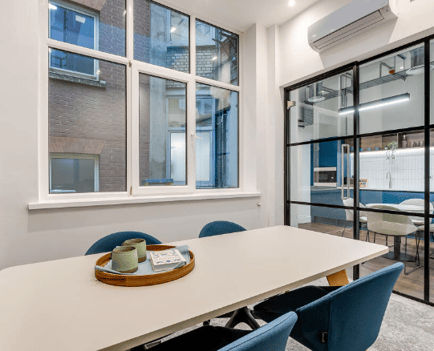 Image 3 of Kitt Offices (Managed 843 - 981 sqft) - 8 Laurence Pountney Hill, EC4R 0BE - Bank