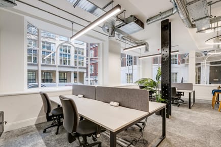Image 2 of Kitt Offices (Managed 843 - 981 sqft) - 8 Laurence Pountney Hill, EC4R 0BE - Bank