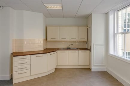 Image 4 of Breezblok (Managed 1,221 - 1,321 sqft) - 6-7 Queen Street, EC4N - Bank