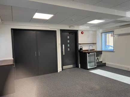 Image 9 of London & Suffolk Properties Limited (Managed 300 sqft) - Captains House - Kingsbury Crescent, TW18 - Staines
