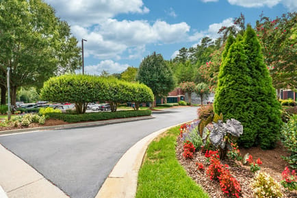 Image 3 of LocalWorks - 10400 Old Alabama Road Connector Road, 30022 -  Alpharetta, GA