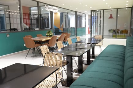 Image 4 of Africa Works - Plateau - Rue Due Commerce - Abidjan