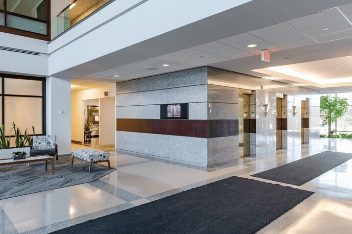 Image 2 of LocalWorks - 1001 Warrenville Road, 60532 - Lisle, IL