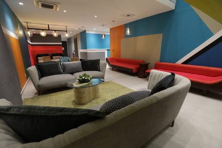 Image 1 of Africa Works - Immeuble Le 7 - Rue Du 7 Decembre - Abidjan
