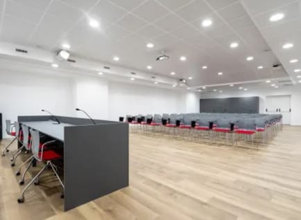 Image 8 of IWG (Regus) - 108 Via Roma, 20060 - Cassina de Pecchi
