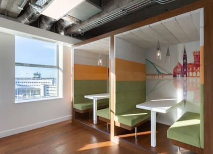 Image 2 of IWG (Regus) - 7-11 Place des 5 Martyrs du Lycee Buffon, 75014 - Paris