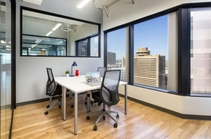 Image 5 of IWG (Regus) - 7-11 Place des 5 Martyrs du Lycee Buffon, 75014 - Paris