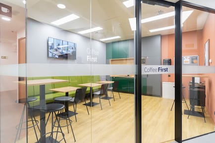 Image 4 of First Workplaces - 54 Calle Maria de Molina, 28006 - Madrid