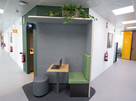 Image 6 of First Workplaces - 161 Carrer de Tarragona, 08014 - Barcelona