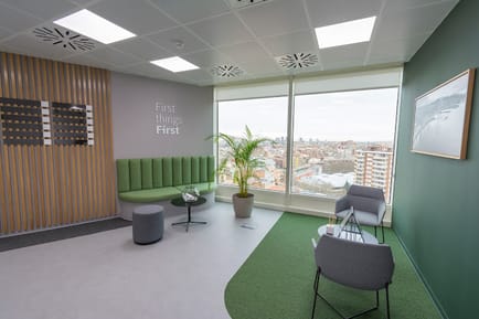 Image 7 of First Workplaces - 161 Carrer de Tarragona, 08014 - Barcelona