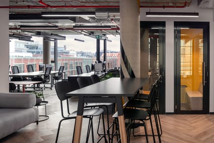 Image 10 of Scott.Weber Workspace - 39 Pernerova, Praha 8 - Prague