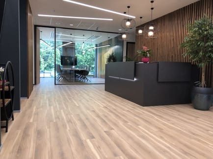 Image 4 of Scott.Weber Workspace - 687-35 Pernerova, Praha 8 - Prague