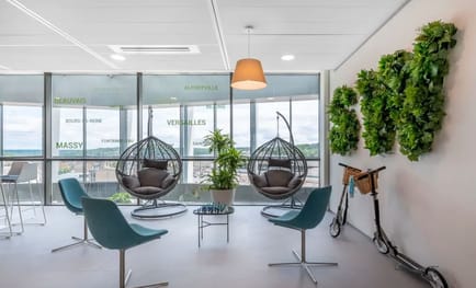 Image 3 of IWG (Regus) - Stop & Work Versailles Chantier - 2-12 Parvis Colonel Arnaud Beltrame, 78000 - Versailles