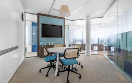 Image 5 of IWG (Regus) - Stop & Work Versailles Chantier - 2-12 Parvis Colonel Arnaud Beltrame, 78000 - Versailles