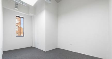 Image 3 of SSV Suites - 708a High Road, N12 - North Finchley