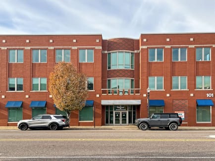 Image 1 of IWG (Regus) - Mark Twain Plaza - 101 W Vandalia Street, 62025 - Edwardsville, IL