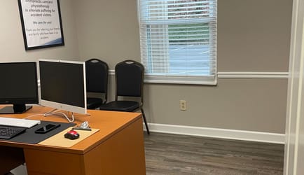 Image 4 of Affordable Chiropractic - 425 East Crossville Road, 30075 - Roswell, GA