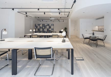 Image 4 of Sub800 Managed (1,129 - 1,129 sqft) - 7 Long Street, London, UK