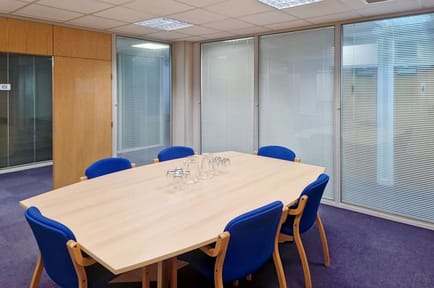 Image 10 of IWG (HQ) - Castle Court - 1 Castle Street, PO16 - Farehamn