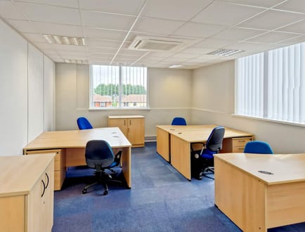 Image 7 of IWG (HQ) - Castle Court - 1 Castle Street, PO16 - Farehamn