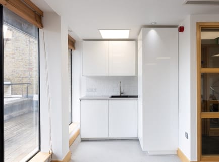 Image 15 of Sub800 Managed (1,243 - 1,243 sqft) - 25 W Tenter St, London E1 8DT, UK