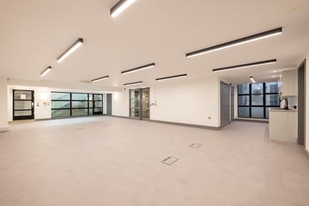 Image 25 of Sub800 Managed (1,243 - 1,243 sqft) - 25 W Tenter St, London E1 8DT, UK