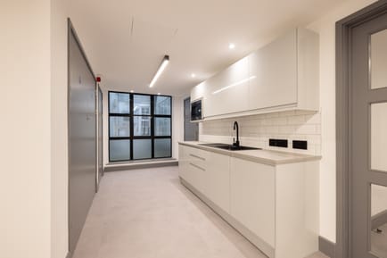 Image 4 of Sub800 Managed (1,243 - 1,243 sqft) - 25 W Tenter St, London E1 8DT, UK