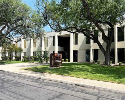 Image 3 of Boxer Workstyle - Fannin Building - 4100 E Piedras Dr, 78229 - San Antonio - TX