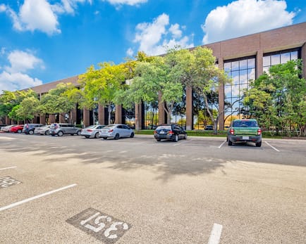 Image 3 of Boxer Workstyle - Brownwood Building - 4440 S Piedras, 78229 - San Antonio - TX