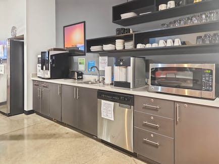 Image 6 of Regus - 6701 Koll Center Parkway, 94566 - Pleasanton