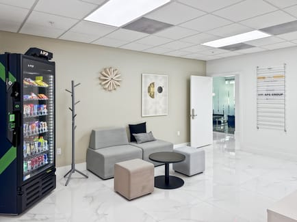 Image 11 of Regus - 2001 NW 107th Ave, 33172 - Doral