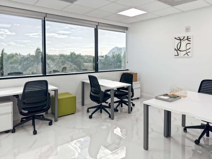 Image 9 of Regus - 2001 NW 107th Ave, 33172 - Doral