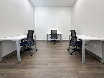 Image 13 of Regus - 1038 Quarrier St., 25301 - Hollywood