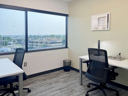 Image 8 of Regus - 411 State Route 17, 07604 - Hasbrouck Heights