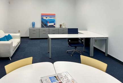 Image 4 of Regus - 516 W Friendly Ave, 27401 - Greensboro