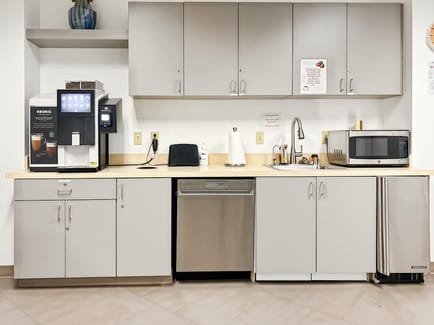Image 6 of Regus - 8880 Cal Center, 95826 - Sacramento
