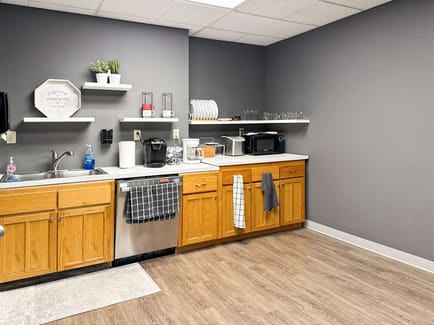 Image 2 of IWG (Regus) - 16815 W Wisconsin Avenue, 53005 - Brookfield, WI