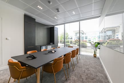 Image 11 of YOOOGROUP - No1 The Heights - Wellington Way, KT13 - Weybridge